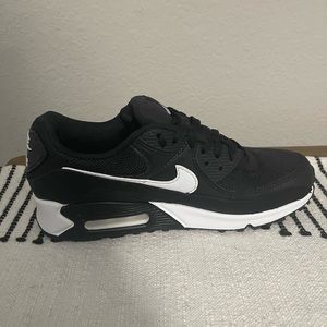 Women’s NIke air max 90